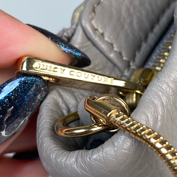 Juicy Couture Vintage Rare Leather Mono Crossbody Bag Gray with Gold Chain - Picture 4 of 12